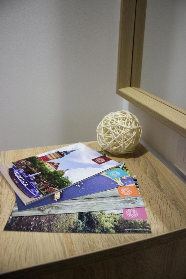 Lux Advent Apartment Subotica Dış mekan fotoğraf
