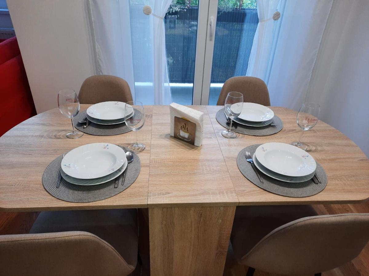 Lux Advent Apartment Subotica Dış mekan fotoğraf
