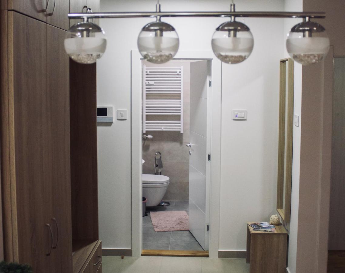 Lux Advent Apartment Subotica Dış mekan fotoğraf