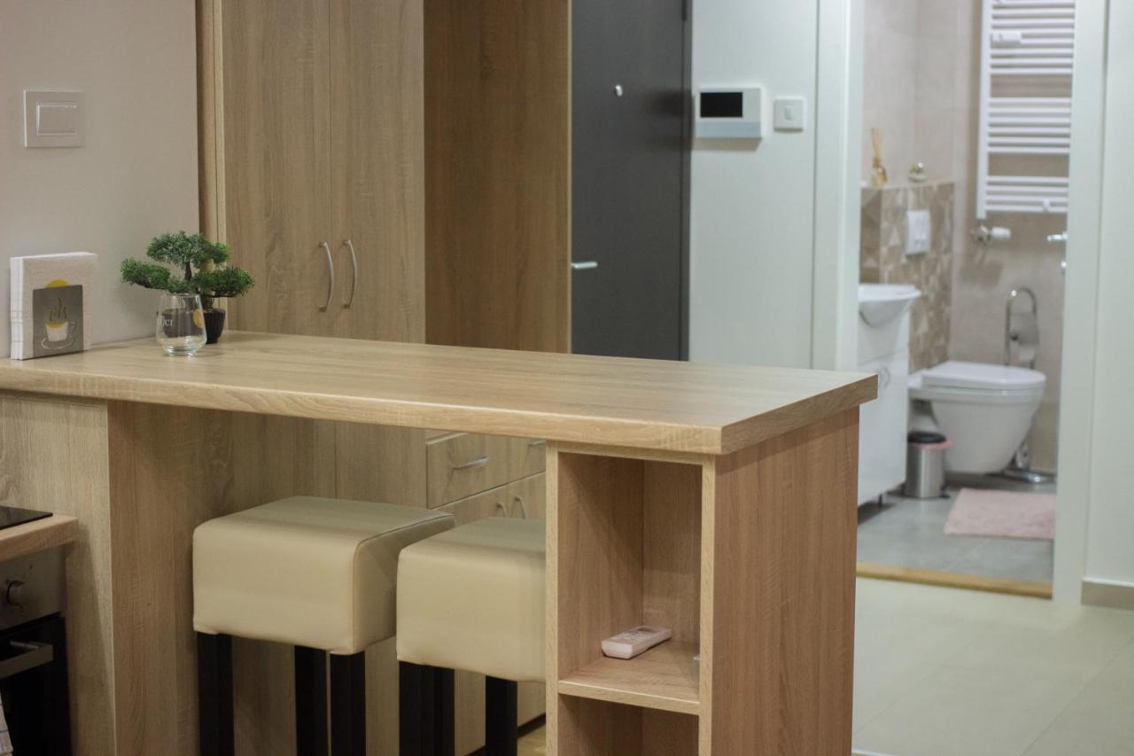 Lux Advent Apartment Subotica Dış mekan fotoğraf