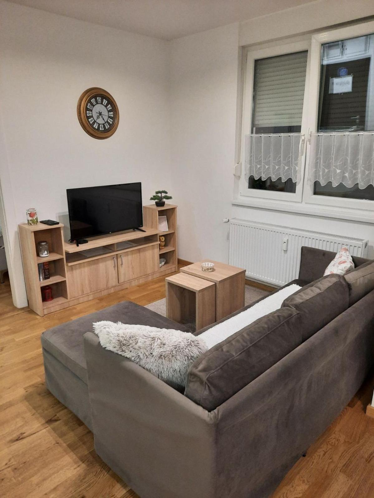 Lux Advent Apartment Subotica Dış mekan fotoğraf